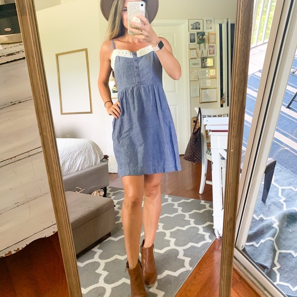 Chambray dress with lace trim adjustable straps - Picture 2 of 12